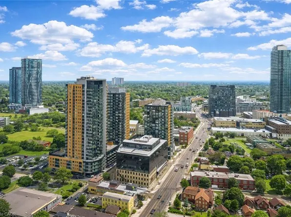 104 Garment St #706, Kitchener, ON N2G 0C8