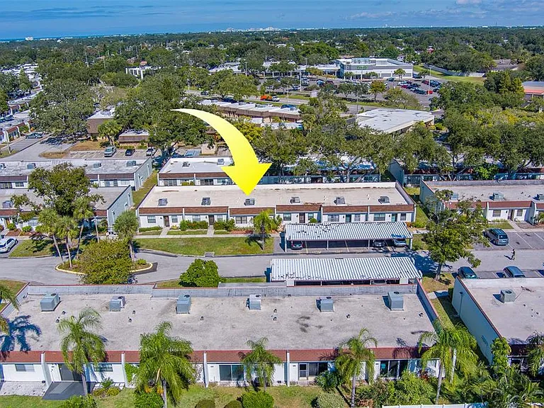 13827 Mission Oaks Blvd — Photo 43