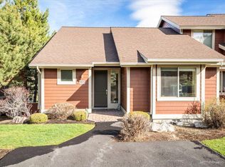 10614 Village Loop, Redmond, OR 97756