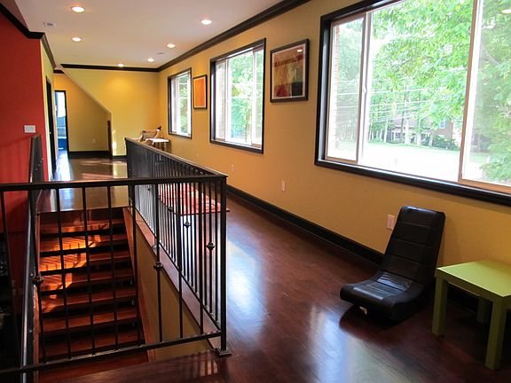 Upstairs foyer