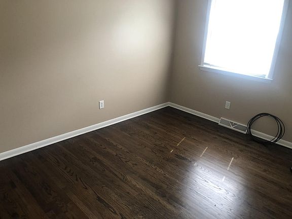 4th image of 1 E Hickory St #1D