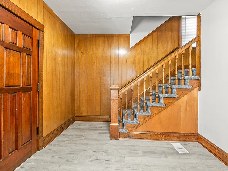 3704 Arbor St — Photo 28