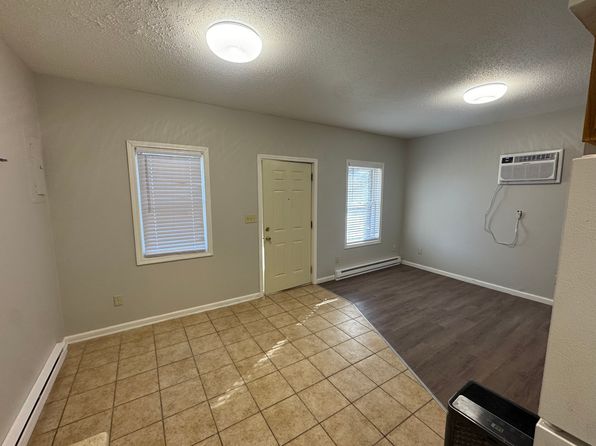 1115 Cape Hills Dr APT 4