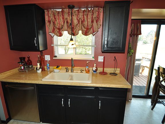 5th image of 1503 Hiawatha Dr