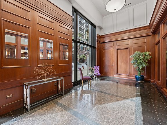 3rd image of 212 W Washington St APT 1705