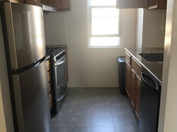 (undisclosed Address), College Pt, NY 11356