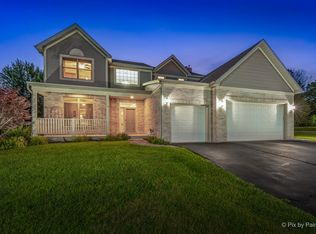 5306 Golden Hawk Rd, Richmond, IL 60071