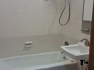 2203 Greensboro Ave, Bellevue, NE 68005