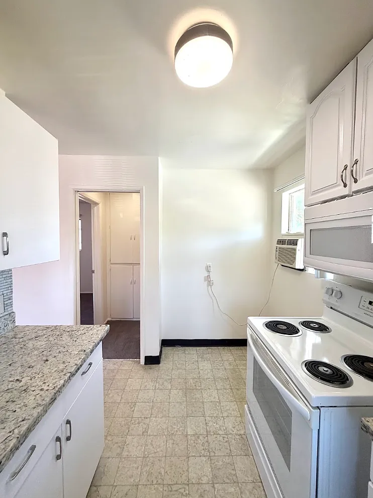 1 bed, 500 sqft, $1,695 — Photo 3