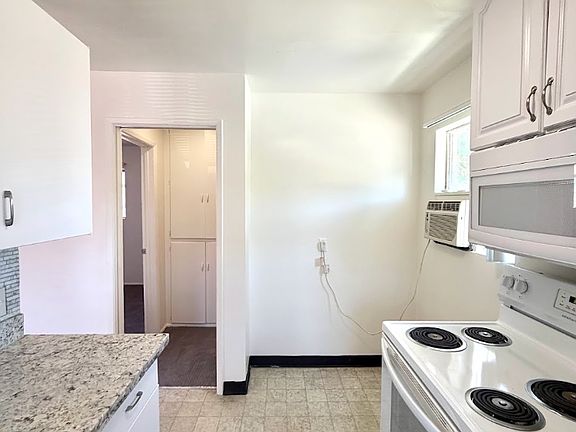 3rd image of 9747 Riverview Ave APT 12