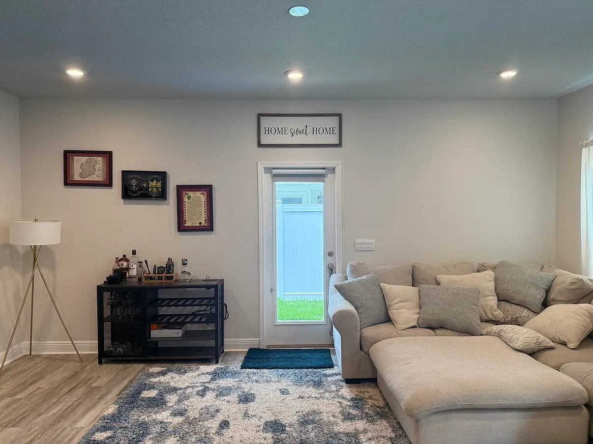 3 bed, 1553 sqft, $2,150 — Photo 3