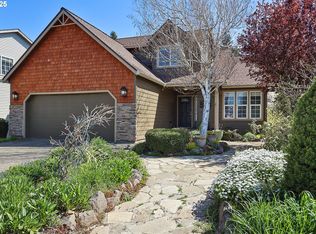 773 Saint Charles Place Rd, Hood River, OR 97031