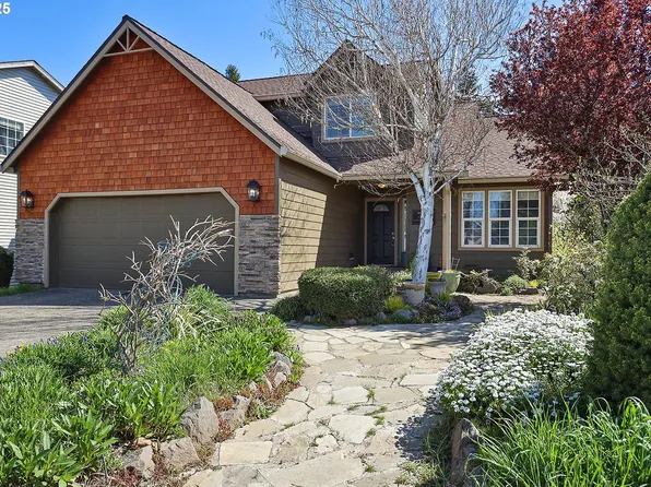 773 Saint Charles Place Rd, Hood River, OR 97031