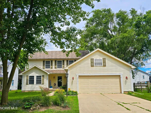 1315 Mary Lou Ct, Perrysburg, OH 43551