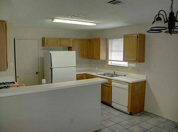 2nd image of 8502 Priest River Dr