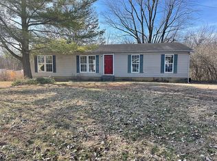 438 E Fords Ferry Rd, Cave In Rock, IL 62919