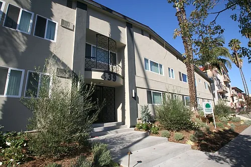 439 S Saint Andrews Pl #15 Photo 1