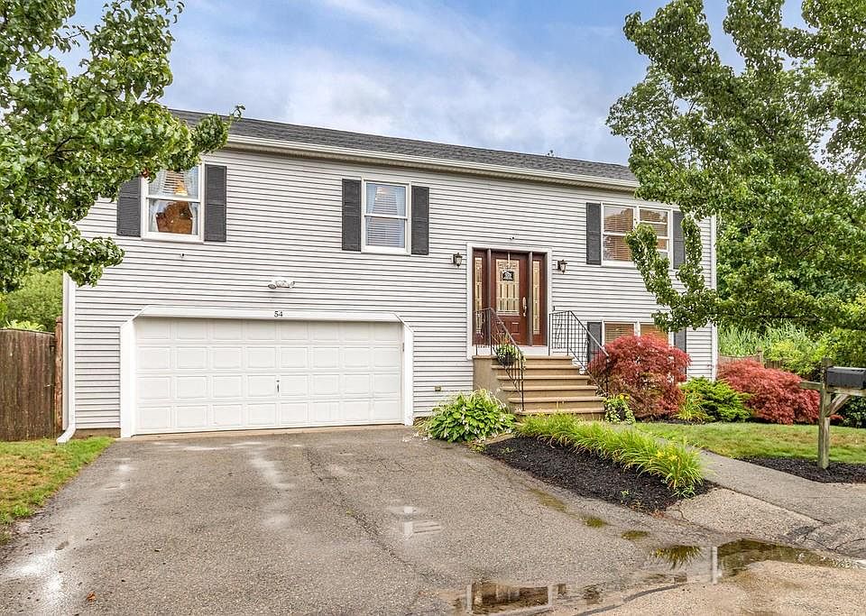 1st image of 54 Hillcrest Ave