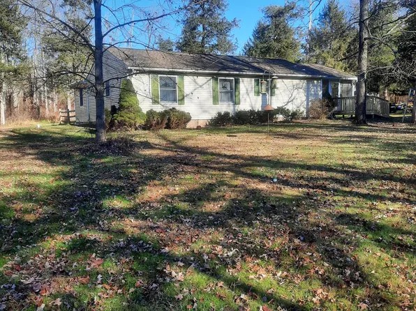 387 Park Dr W, Kintnersville, PA 18930