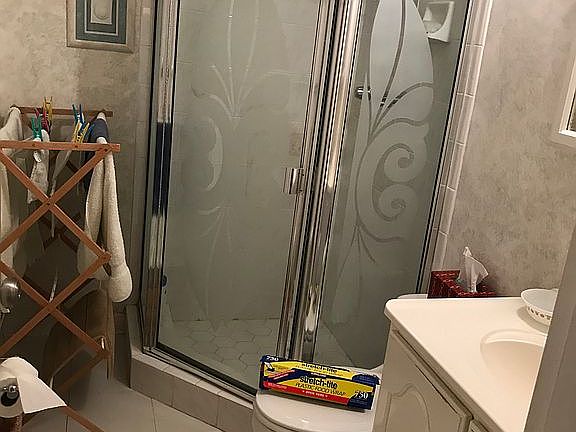 5th image of 331 Joel Blvd APT 208