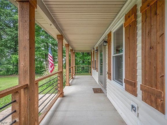 3rd image of 565 County Road 801