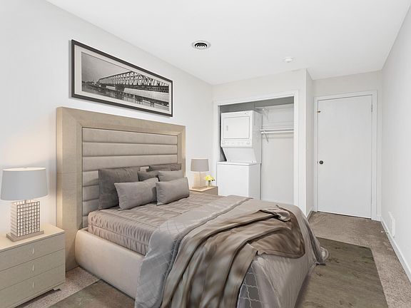 5th image of 2727 N Clark St #1283916