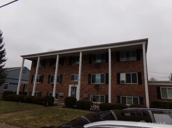 328 N Maple Ave, Fairborn, OH 45324