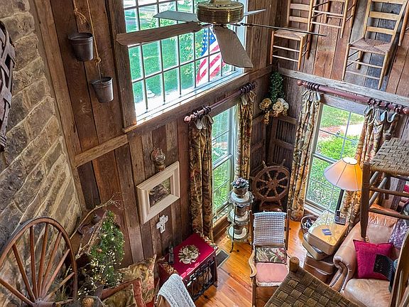 6th image of this home