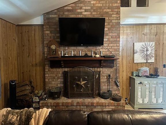 5th image of 1004 NW 9th St