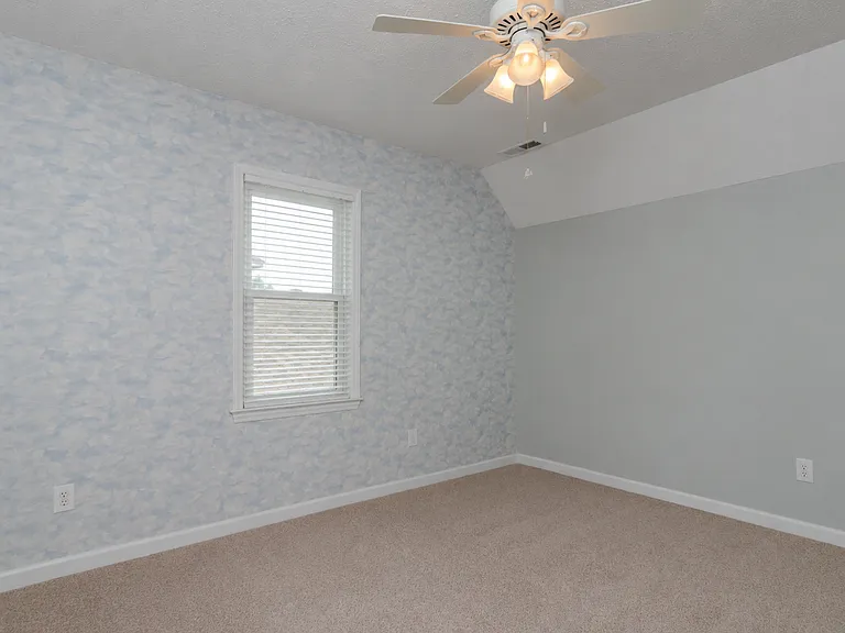 717 Sloop Pointe Ln — Photo 15