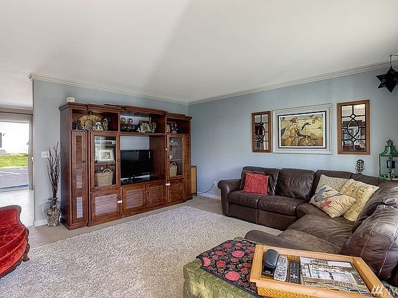 5th image of 9414 Hancock Ave SE #17