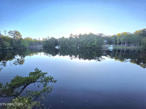 1 Cumberland Lakes Dr, Monterey, TN 38574