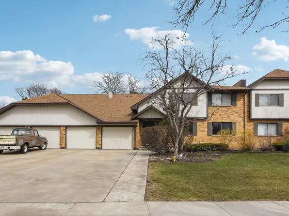 307 Walters Ln APT 1A, Itasca, IL 60143