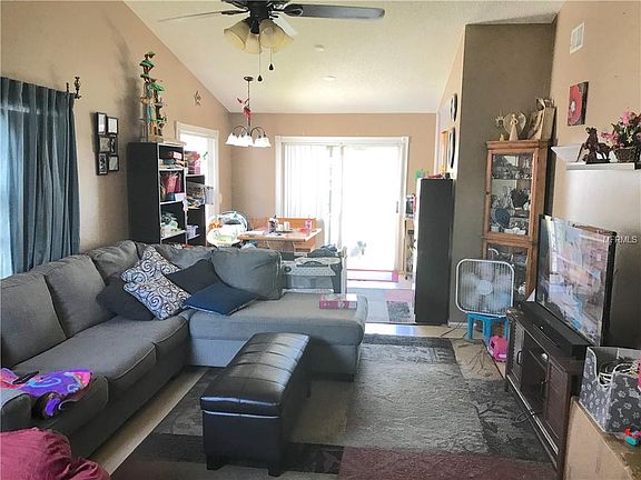 2nd image of 4606 Lantana Pl
