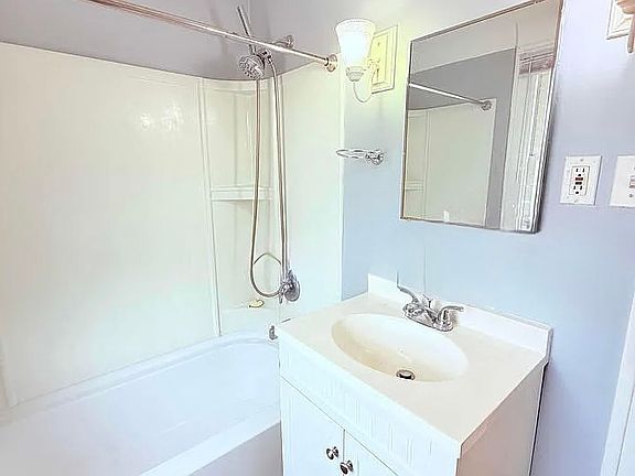 2nd image of 4315 Garden Park Dr #431