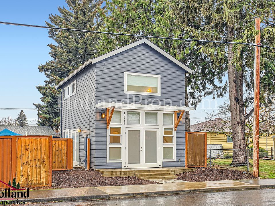 1st image of 7241 SE Tolman St Unit B