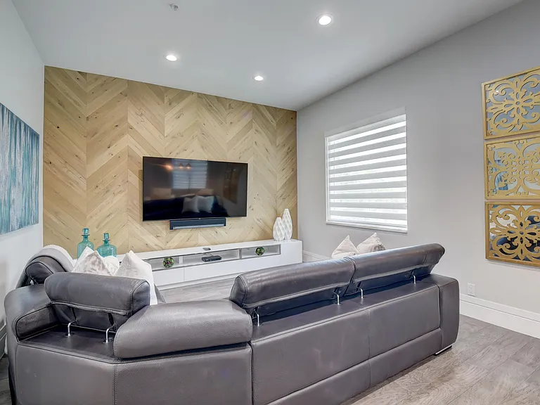 921 Osceola Dr #4 — Photo 22