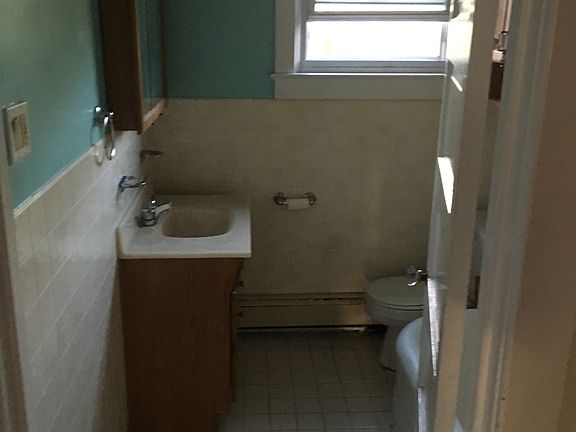 4th image of 503 Woodland Dr