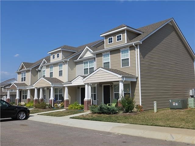 1st image of 176 Alexander Blvd #176