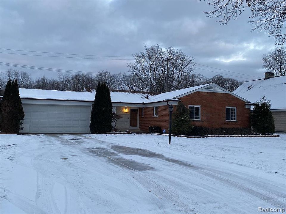 1st image of 6014 Campus Dr
