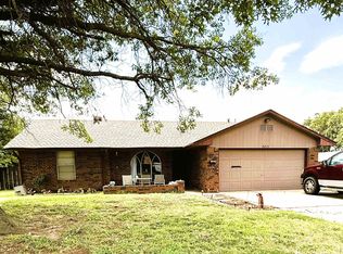 2813 Partridge Ln, Enid, OK 73703
