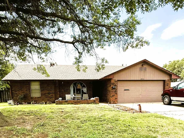 2813 Partridge Ln, Enid, OK 73703