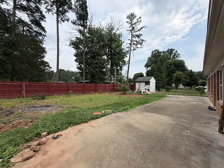 2501 Burkholder Rd — Photo 26