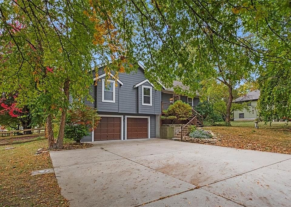 12423 Donahoo Rd, Kansas City, KS 66109 Zillow