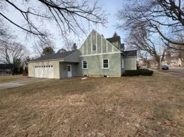 951 Quincy St, Sturgeon Bay, WI 54235