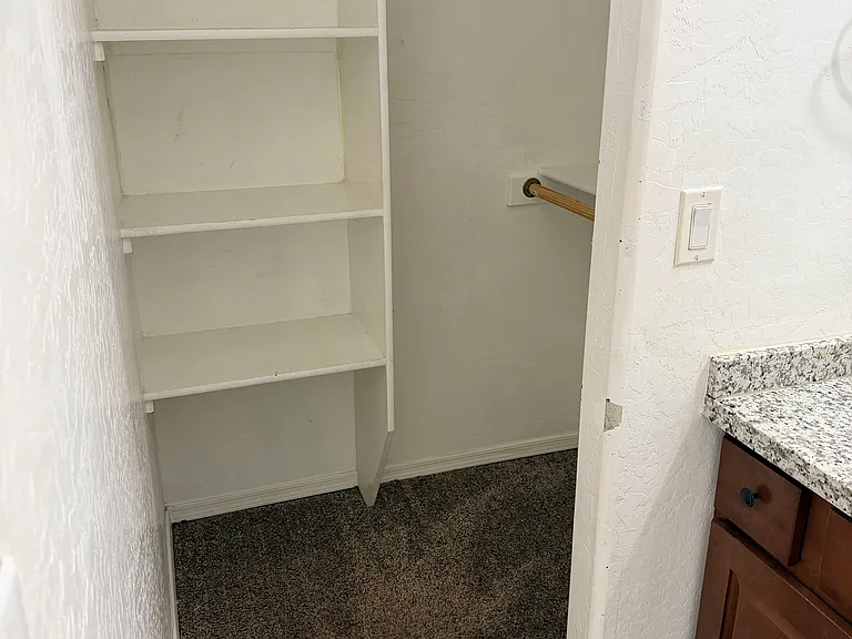 700 N 4th Ave #B8 — Photo 5