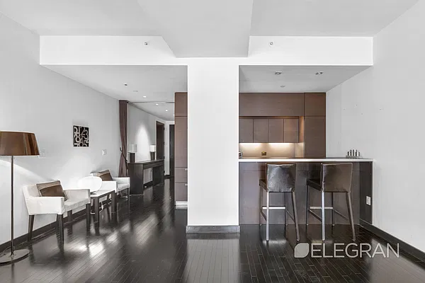 Rented by (Legacy) Elegran | media 12