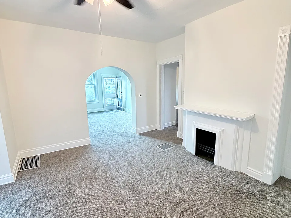 4132 Forest Ave #1