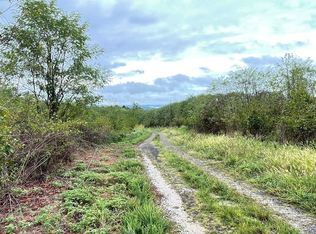 819 New Era Bluff Rd, Linden, TN 37096