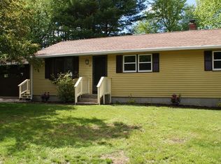 17 Holly Ct, Northampton, MA 01062